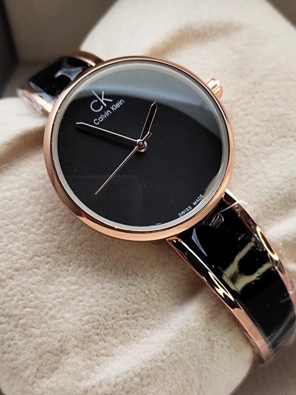 Metal Quartz Analog Women's Watch, Stainless Steel Analog Watch with Crystal Clear Dial,  Quartz Black & Blue Dial Ladies Watch Metal Quartz Analog Women's Watch, Stainless Steel Analog Watch with Crystal Clear Dial,  Quartz Black & Blue Dial Ladies Watch